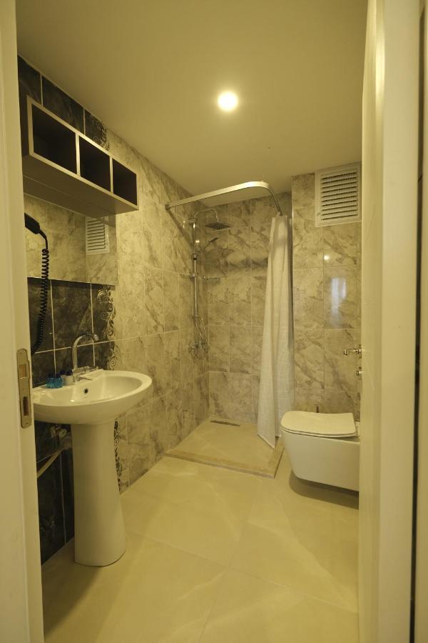 Tut Hotel Antalya Phòng bức ảnh